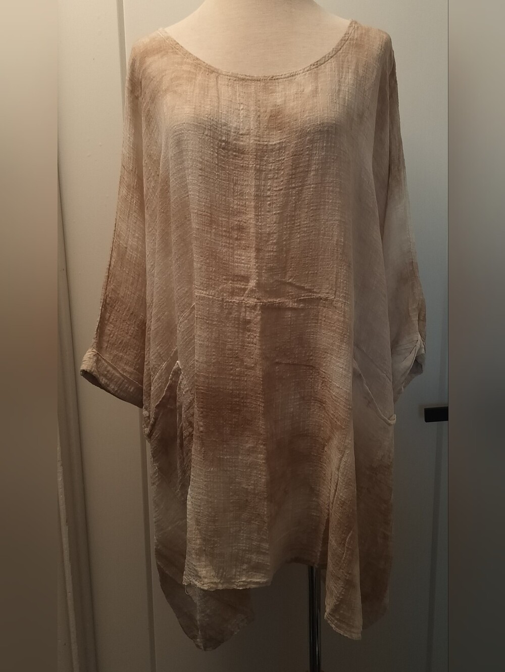 Relaxed Women’s Tunic Top in Light Beige - Great For Big Women